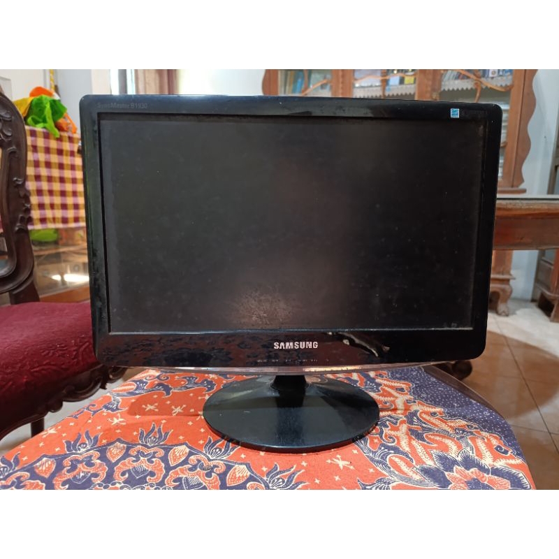 MONITOR KOMPUTER SAMSUNG 19 INCH
