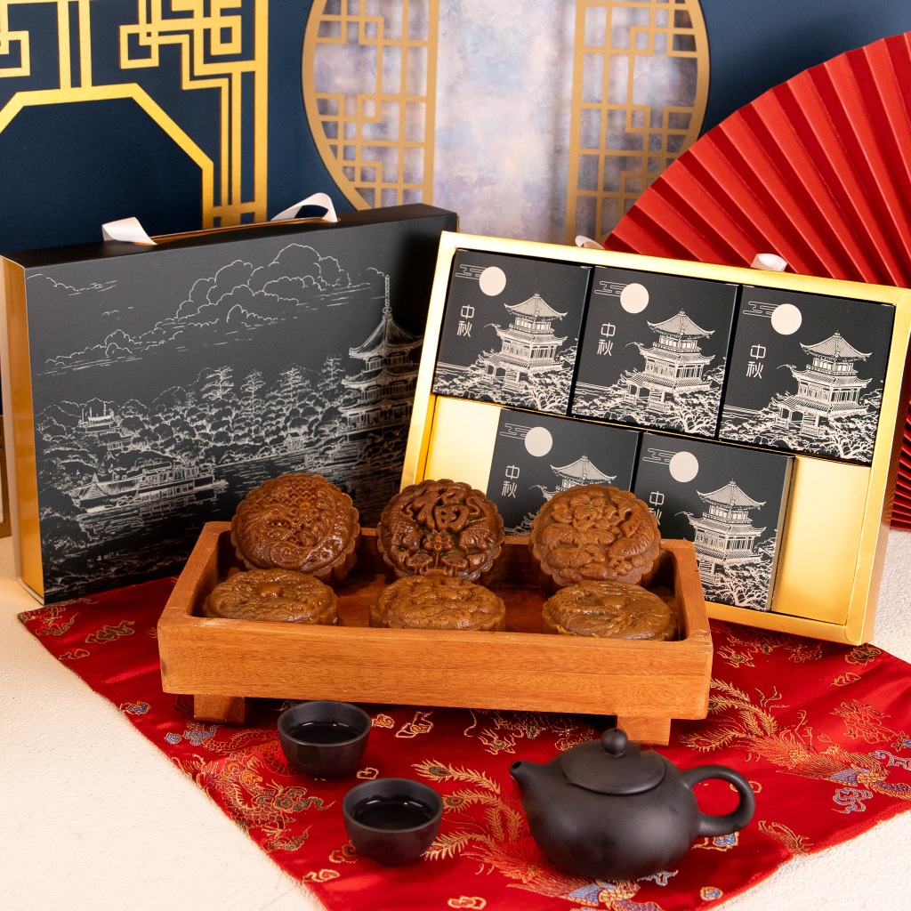 

Hampers Mooncake isi 5 Kue Bulan Mooncake Telur Asin - BYOVEN