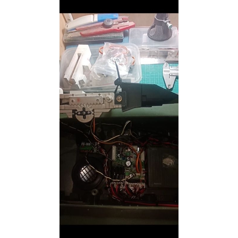DIY bahan PVC universal servo recoil rc tank heng long 1/16 untuk tank leopard 2a6 dan british chell