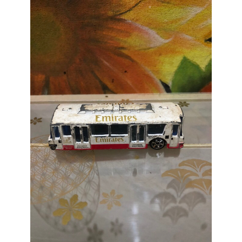 realtoy bus emirates junk