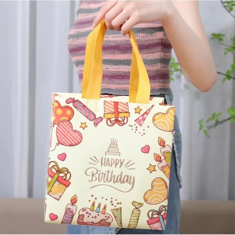 

Tas Goodie Bag Ulang Tahun Anak Model Happy Birthday Bahan Non Woven Anti Air