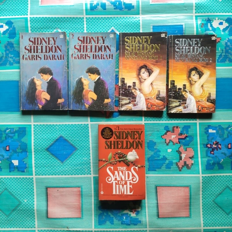 Buku Novel Karangan Sidney Sheldon; NOTHING LASTS FOREVER, PADANG BAYANG KELABU, BUTIR - BUTIR WAKTU