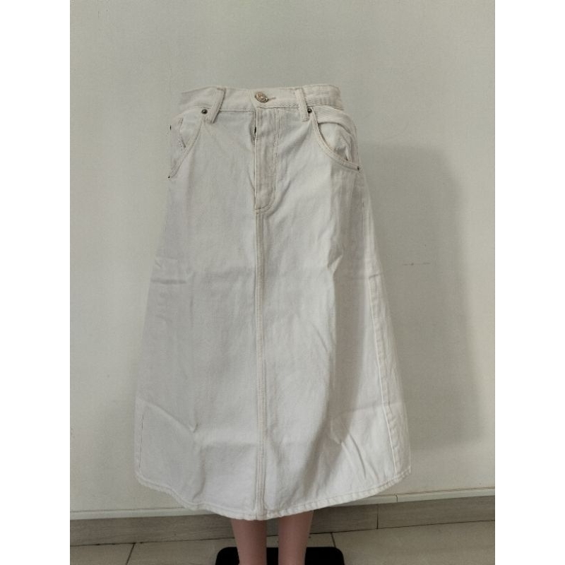 PRELOVED ZARA ROK JEANS PUTIH