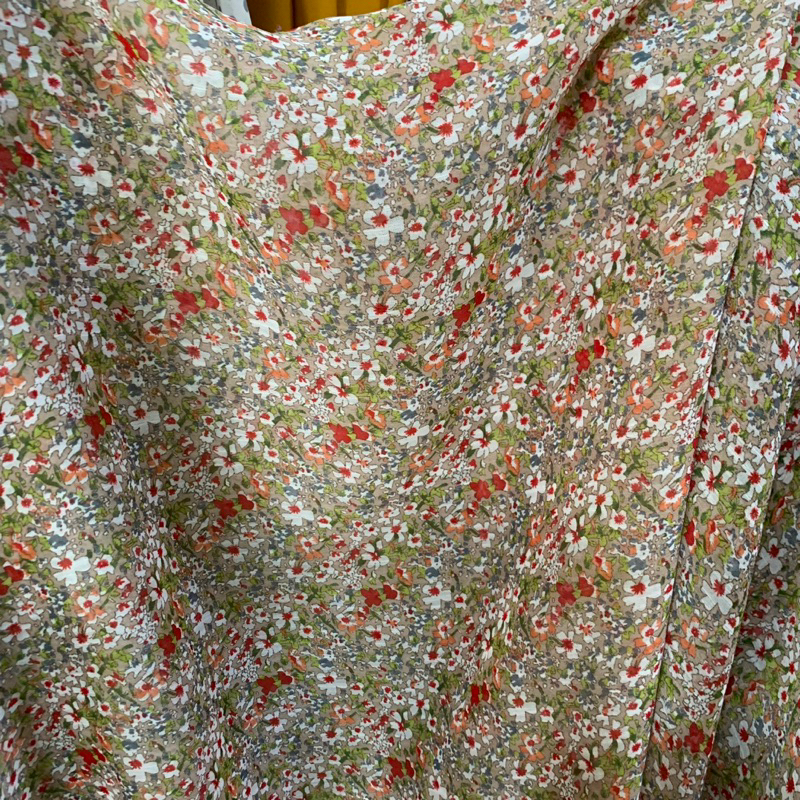 kain sifon motif - kain sifon yoryu - kain chiffon yoryu motif bunga kecil - kain kebaya sifon yoryu