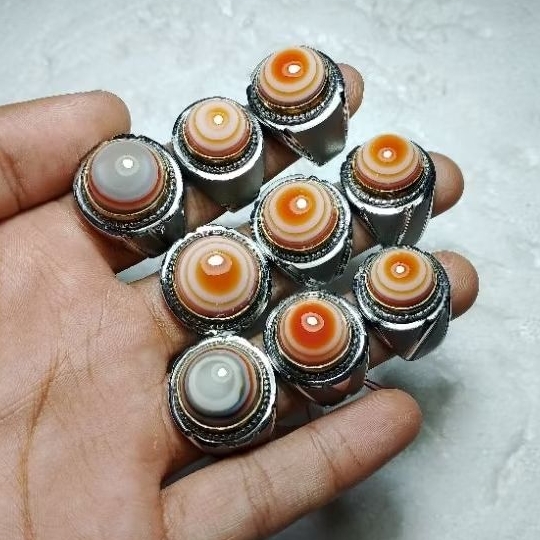CINCIN BATU PUSER BUMI SULAIMAN MATA