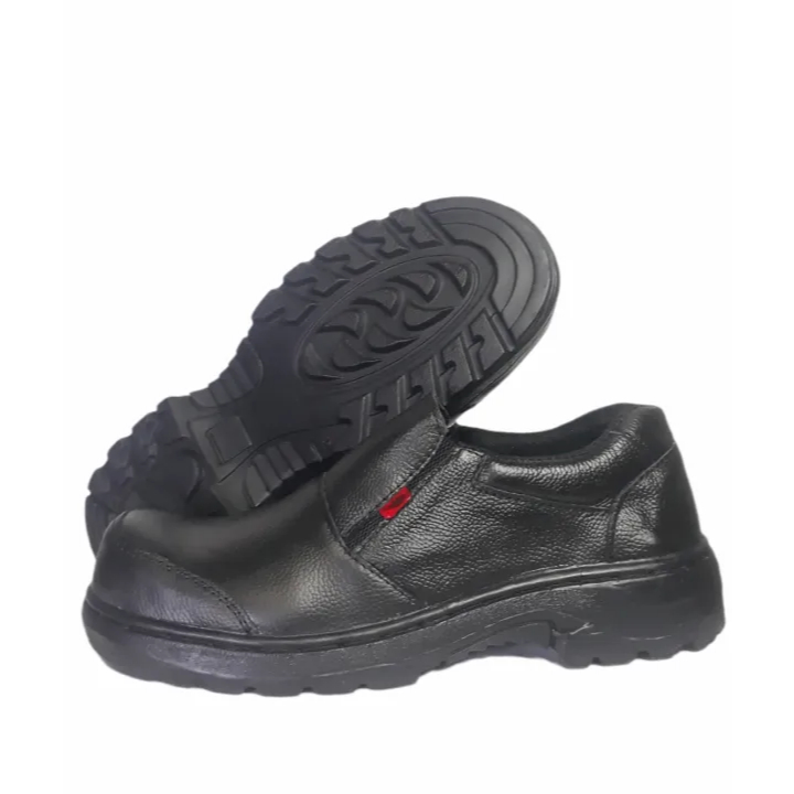 Sepatu Safety Kickers Pendek Kulit Pria Hitam
