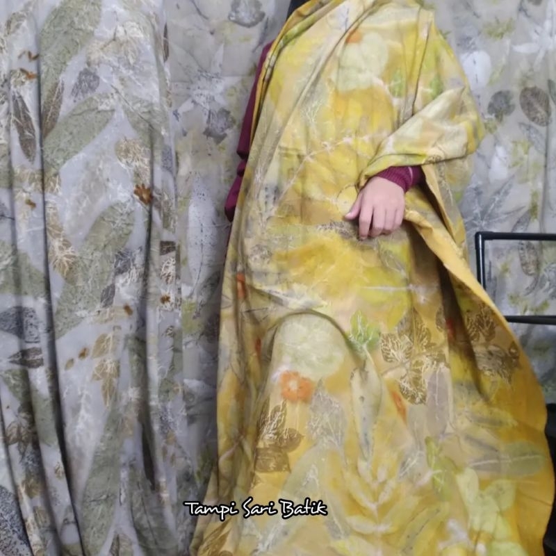 Kain ecoprint handmade kuning katun primissima (Tampi Sari Store)