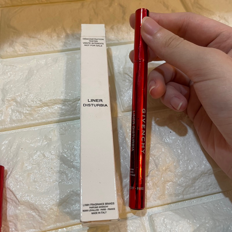 GIVENCHY LINER DISTURBIA EYELINER