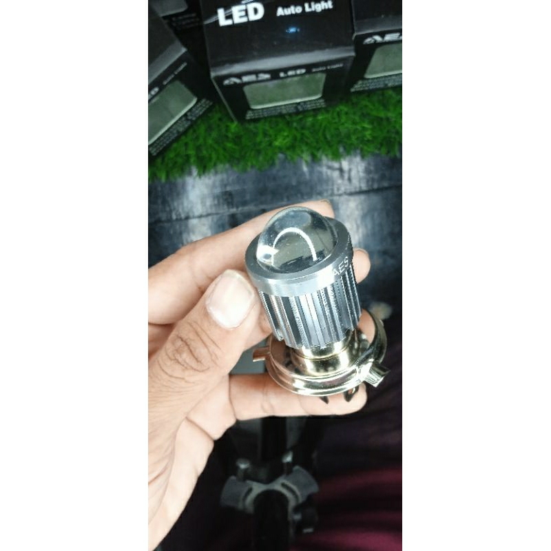 Lampu Motor/Mobil AES H4