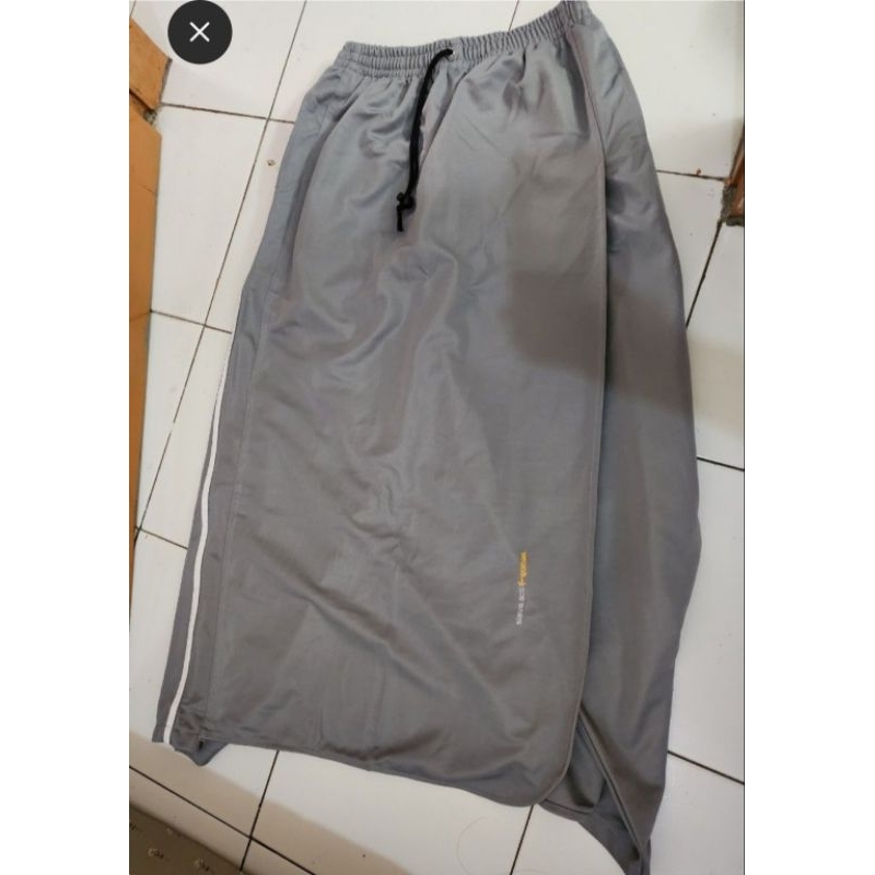 Preloved like new - Rok celana olahraga - Slava Geist