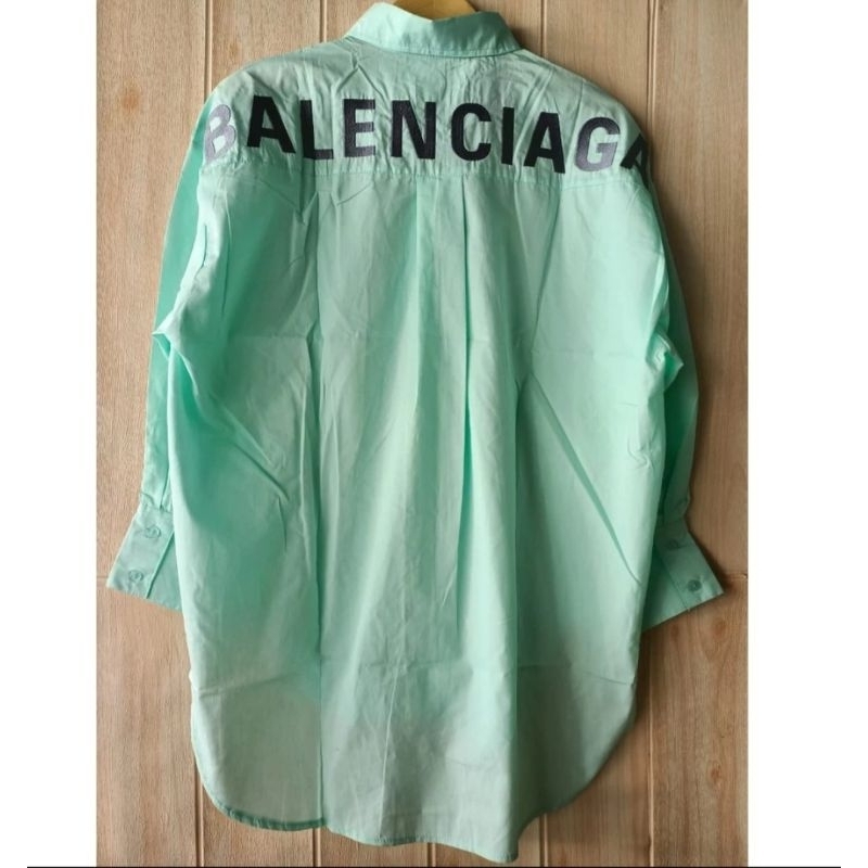 Kemeja Oversize Bordir Balenciaga