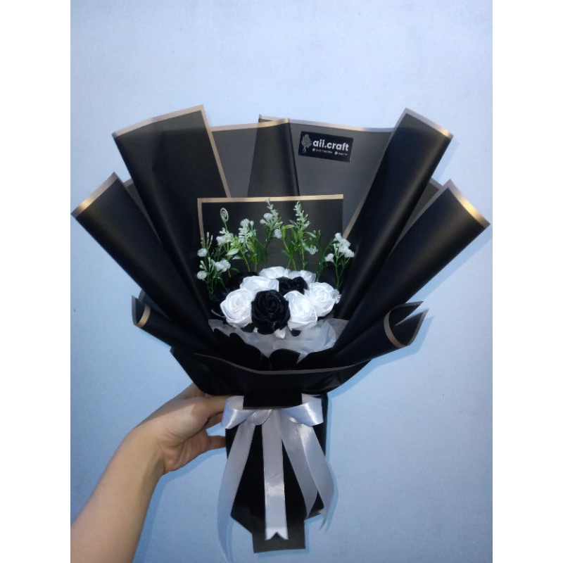 BUKET BUNGA/HITAM PUTIH