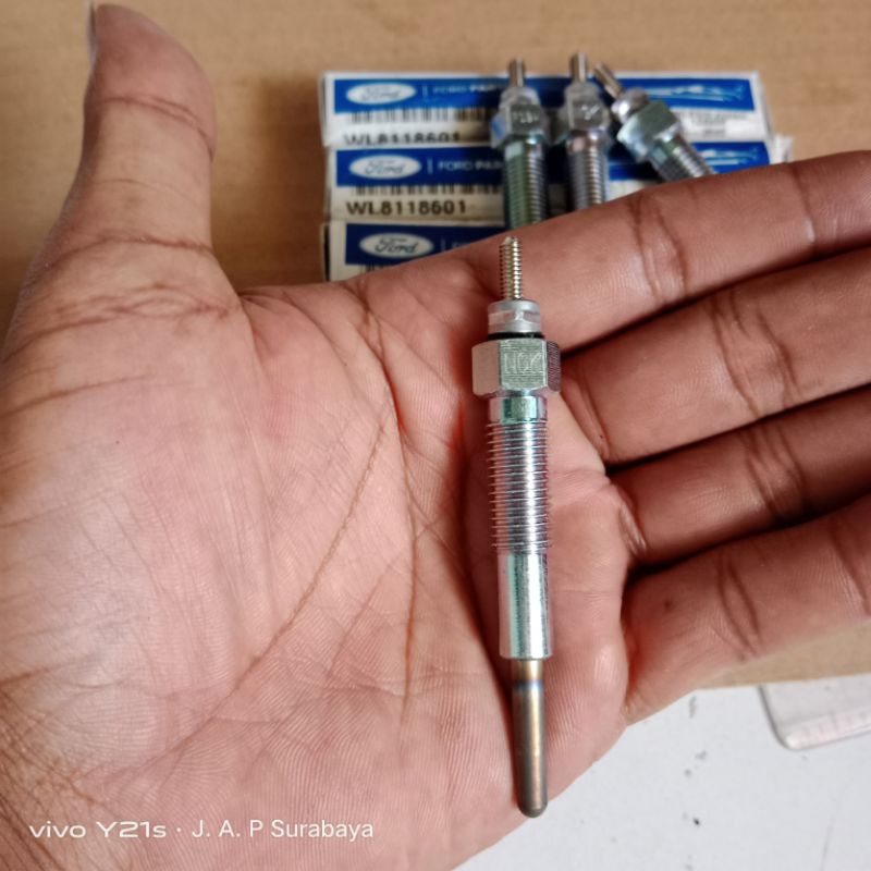 Busi pemanas glow plug mobil Ford ranger Everest tdi original