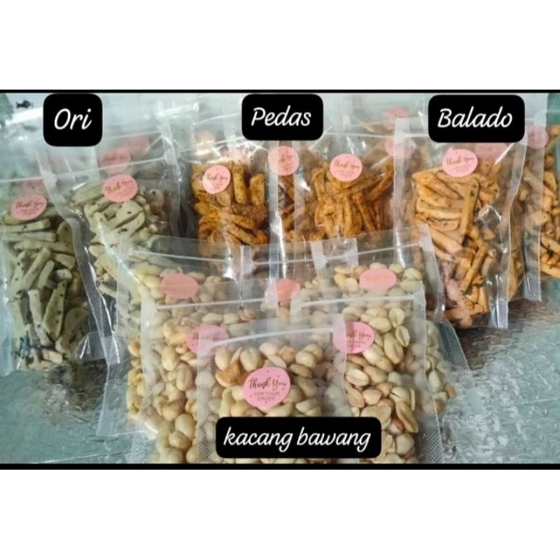 

Cemilan (basreng & kacang bawang)