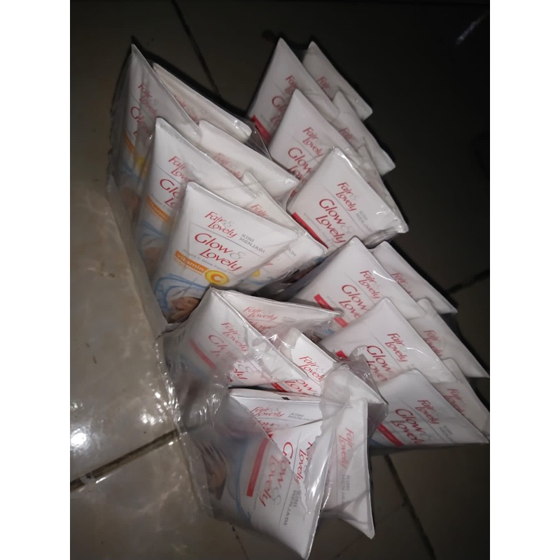 Fair and lovely facial wash