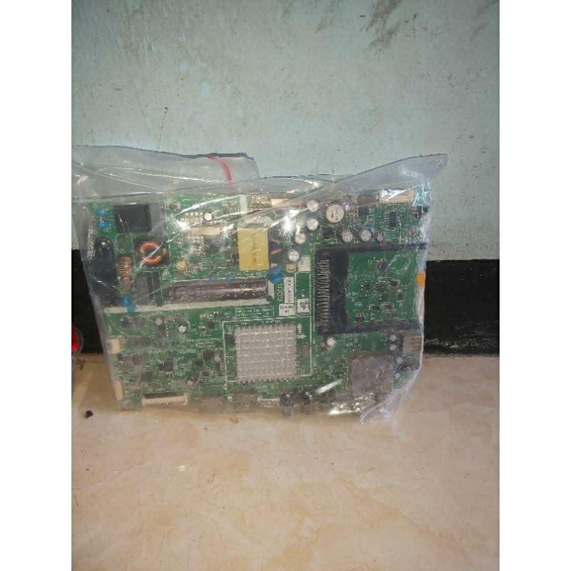 mb tv led coocaa 32e3600T ori