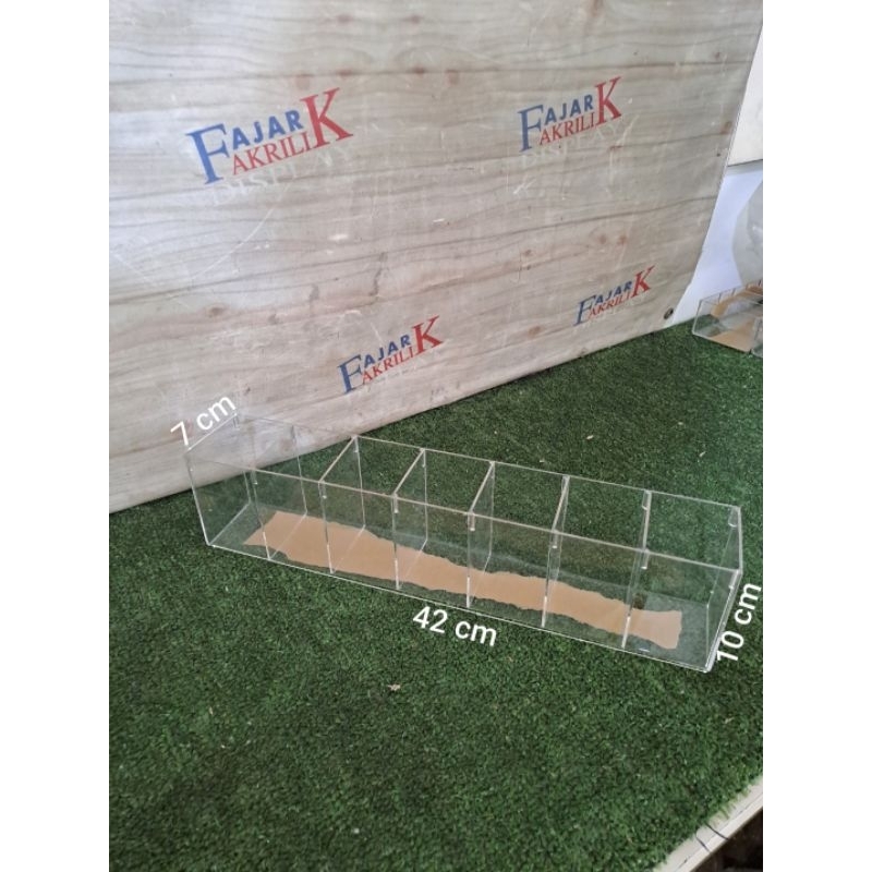 

Tempat pulpen 7 ruang