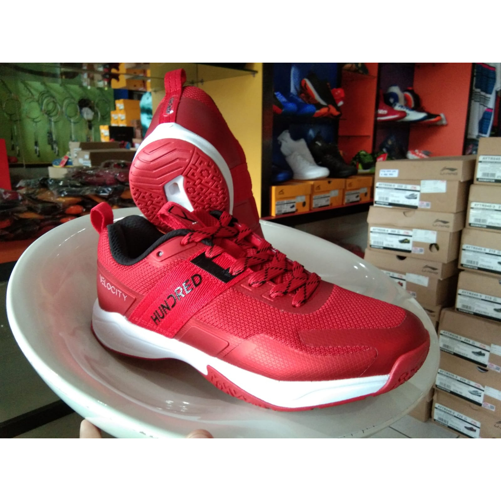 NEW BADMINTON SHOES HUNDRED VELOCITY