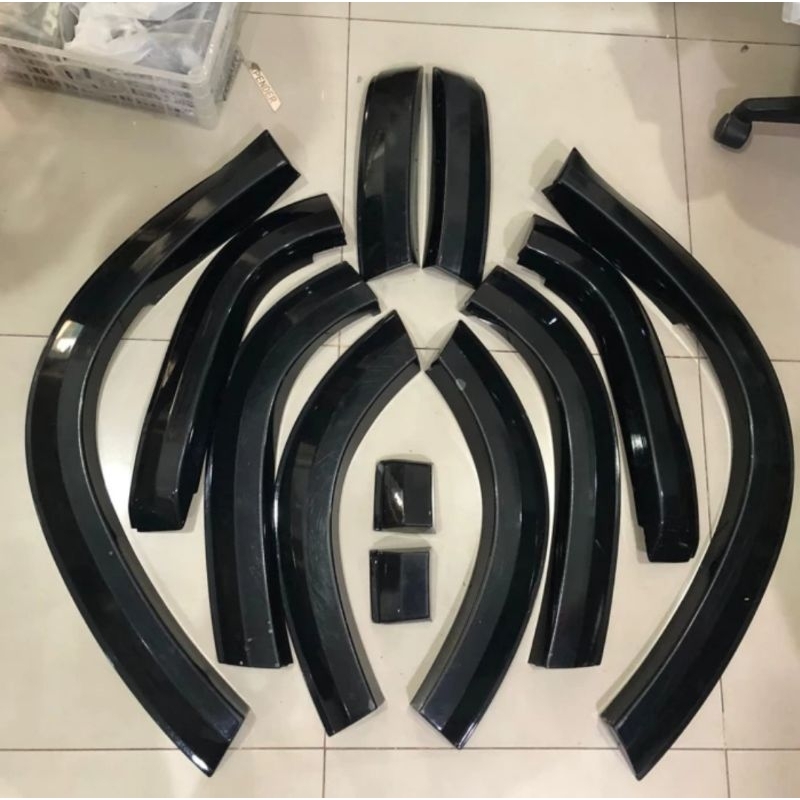 Fender pajero 2016 - 2019 black glosy