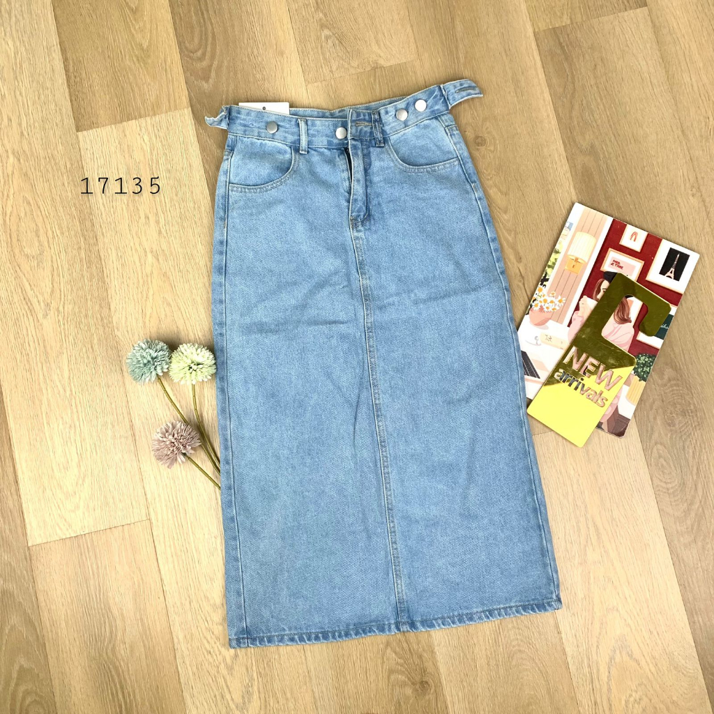 ROK JEANS BLUE LIGHT POLOS VARIASI BUTTON BAGIAN PINGGANG + ZIPPER TWIN POCKET DEPAN BELAKANG SLIT B