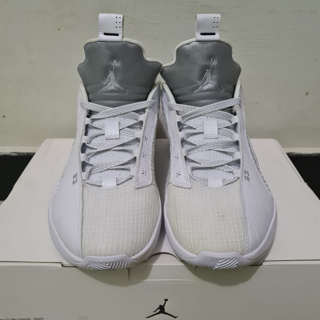 Sepatu Basket Original - Air Jordan 35 Low PF (White/Metallic Silver)