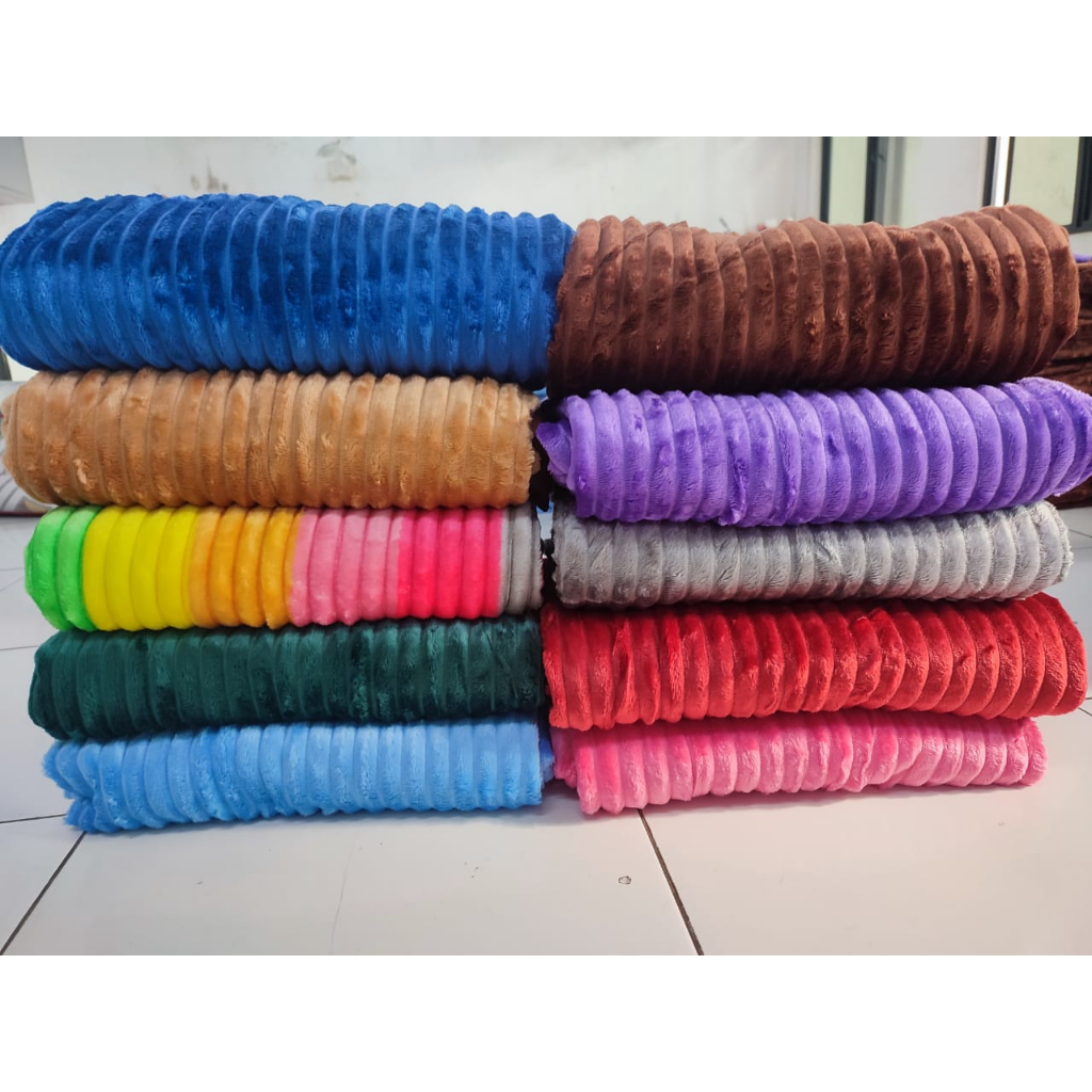 Selimut Bulu Salur Polos Megumi 180x200cm Elegant Berkelas Berkualitas Lembut Ekonomis #1