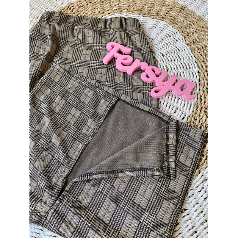 ROK SPAN MOTIF KOTAK