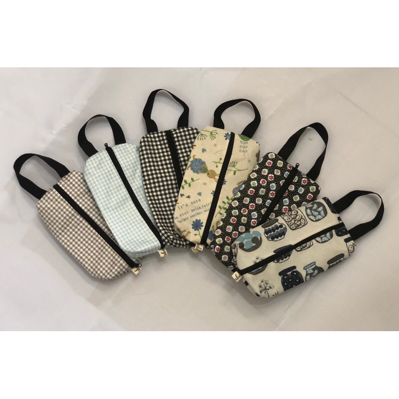 Pouch Tissue /Pouch Tisu Basah Atau Kering / Tempat Tisu / Gantungan Tempat Tissue / Pouch di Mobil 