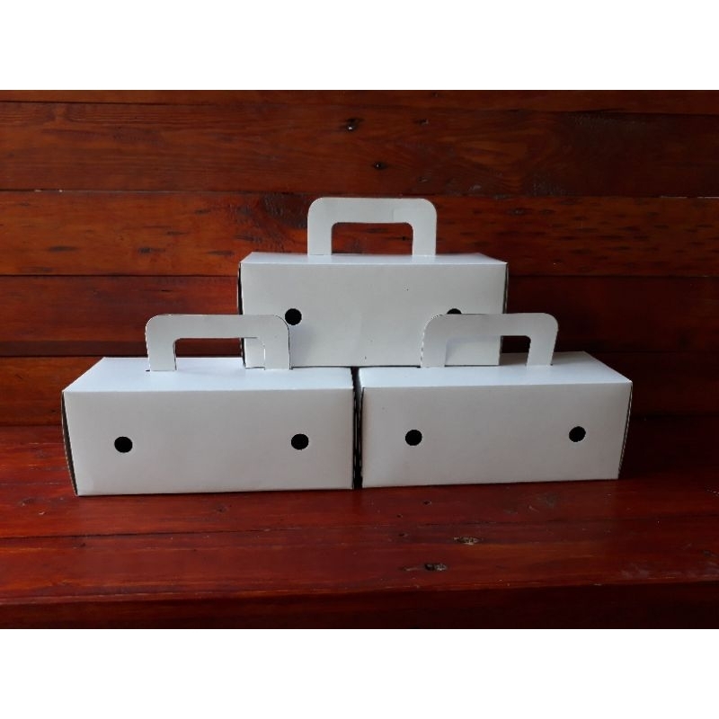 

KARDUS KOTAK BURUNG/PUTIH POLOS UK.21x8.5x8.5 cm