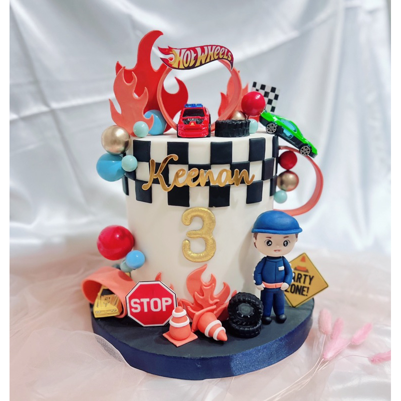 

kueulangtahun/birthdaycake/Custom Cake fondant