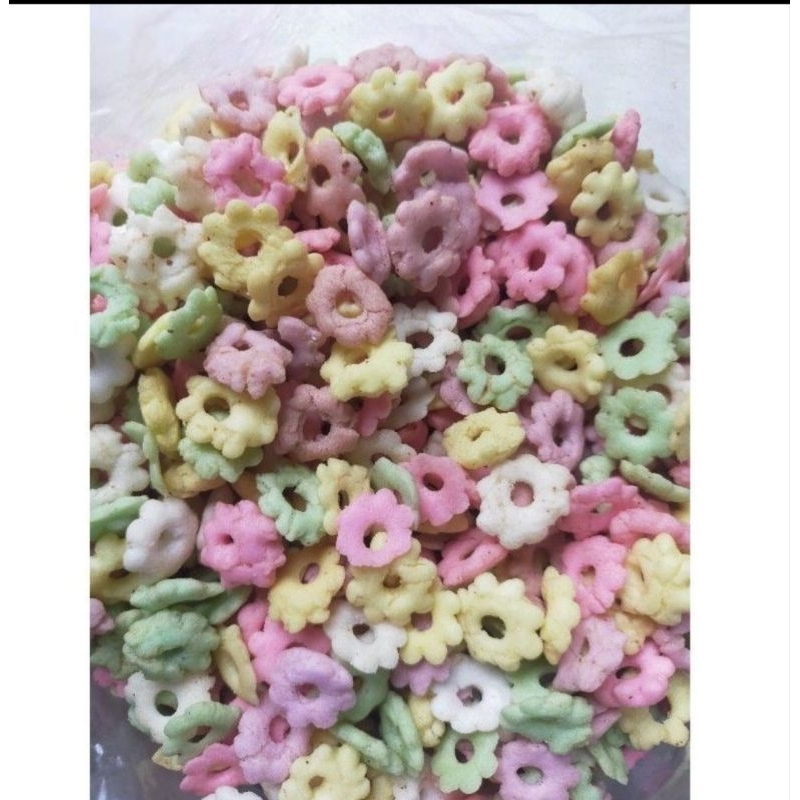 

SNACK SAKURA WARNA WARNI 200GR