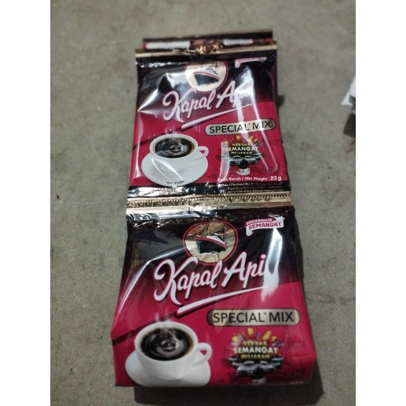 

Kopi kapal api special mix 1 renteng (isi 10)