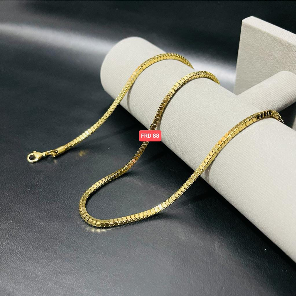 KALUNG TITANIUM PRIA WANITA MODEL MILANO SILVER/EMAS/HITAM