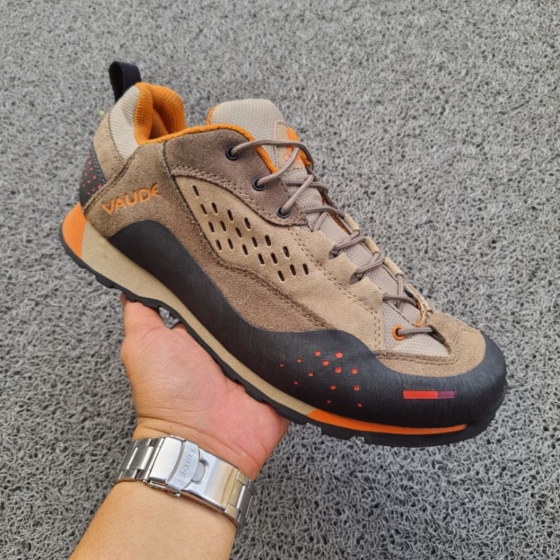 Sepatu VAUDE