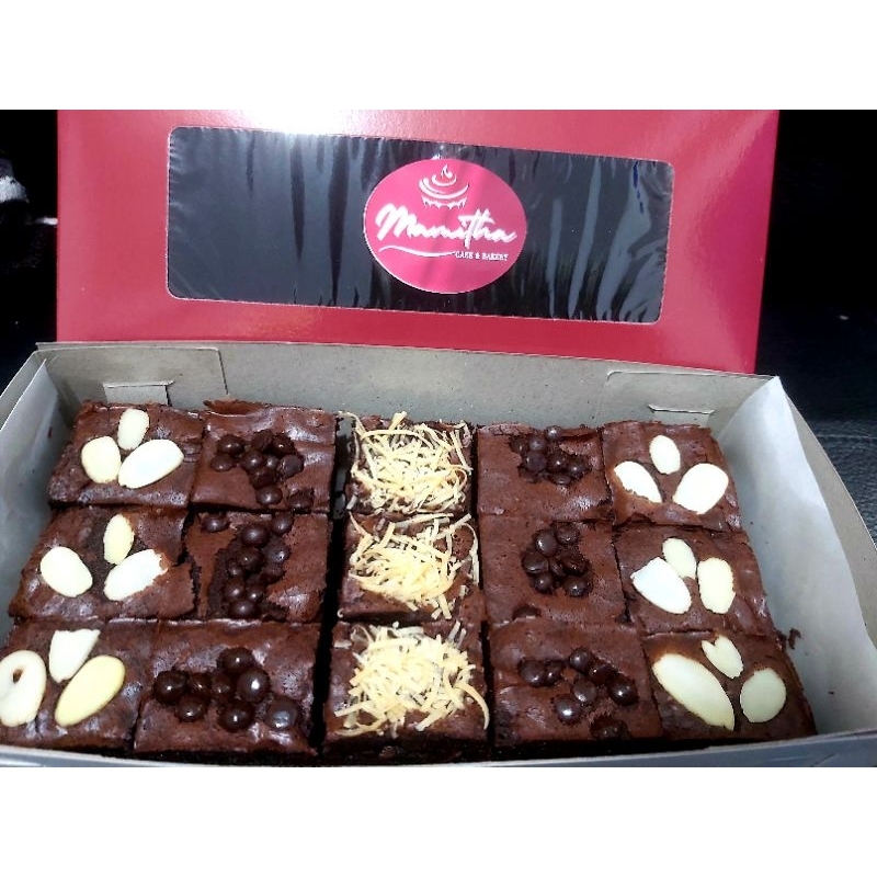 

Fudgy Brownies Mamitha 20x10