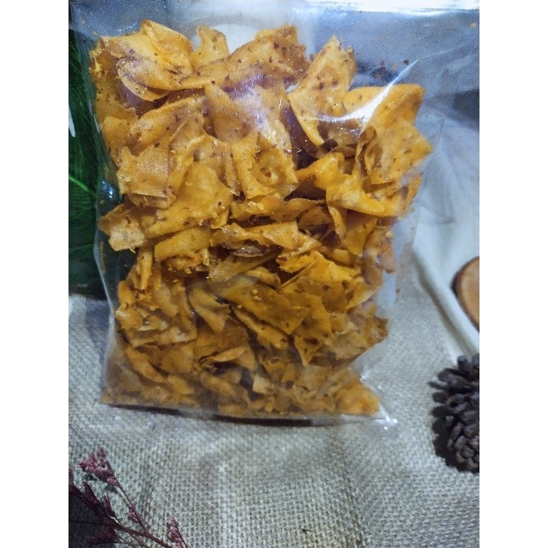 

190 gram | Keripik singkong pedas | Aneka Cemilan