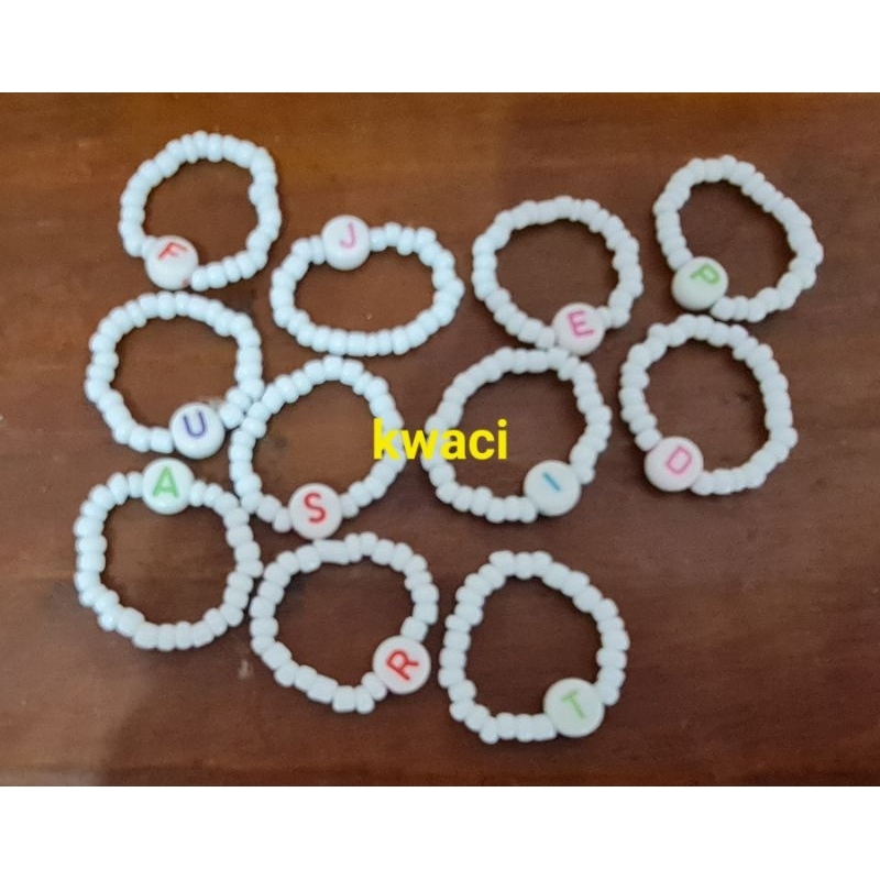 cincin huruf/cincin inisial/cincin manik/cincin korea/ cincin estetik