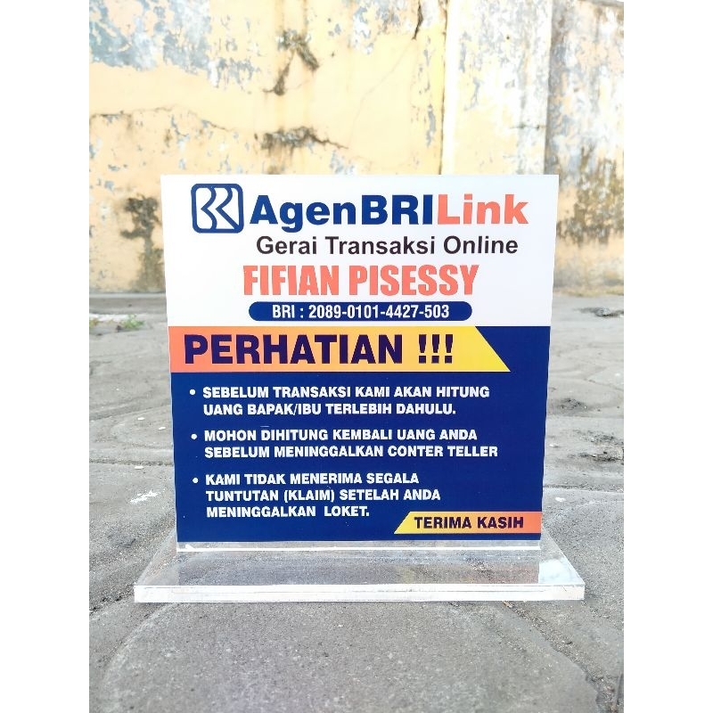 

PAPAN GERAI AGEN BRI BRILINK AKRILIK 18X18CM