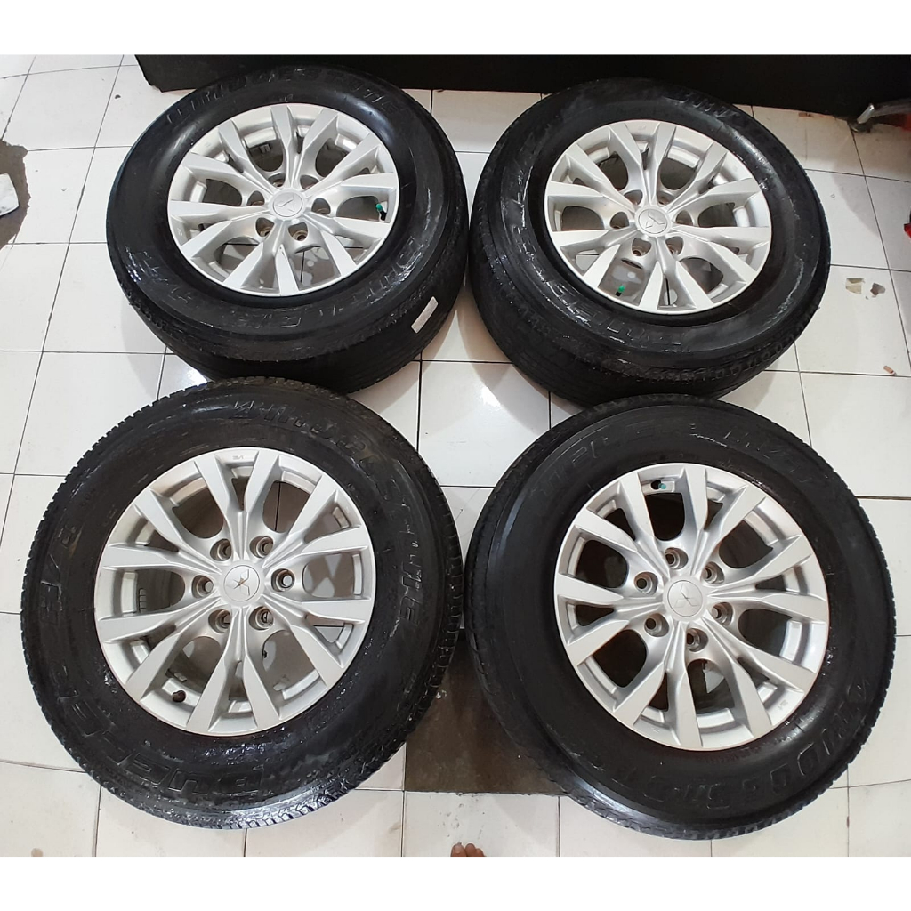VELG MOBIL SECOND STANDAR PAJERO EXCED RING 17 PCD 6X139,7 + BAN BONUS