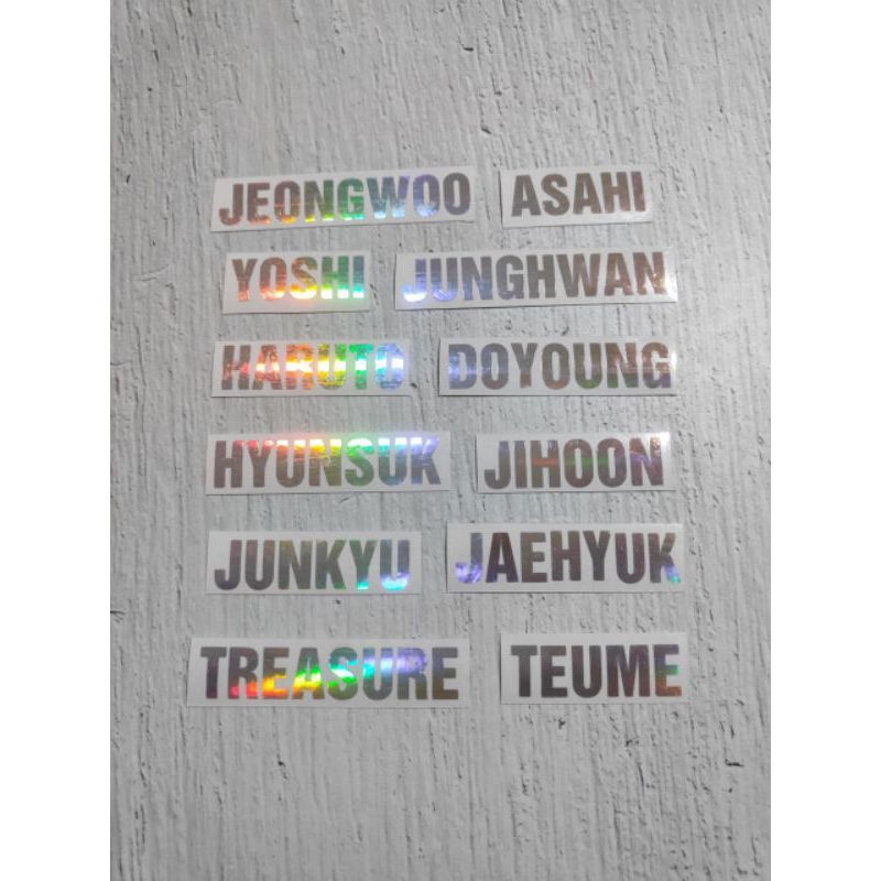 

TREASURE - Sticker Hologram Nama Member