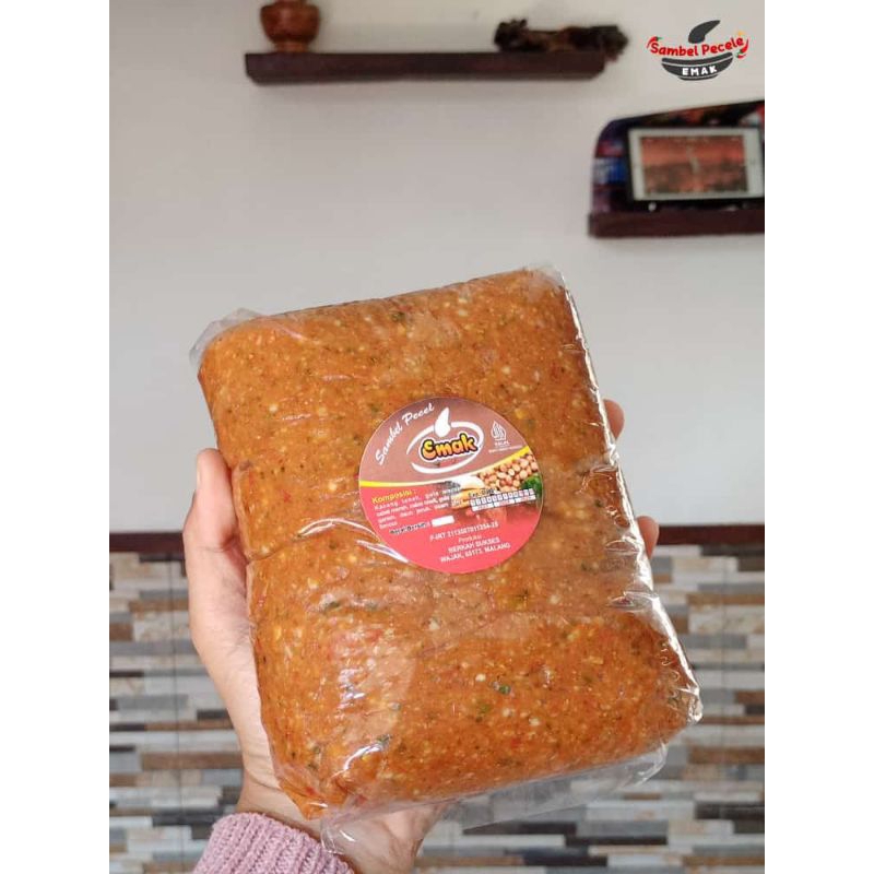 

SAMBEL PECELE EMAK