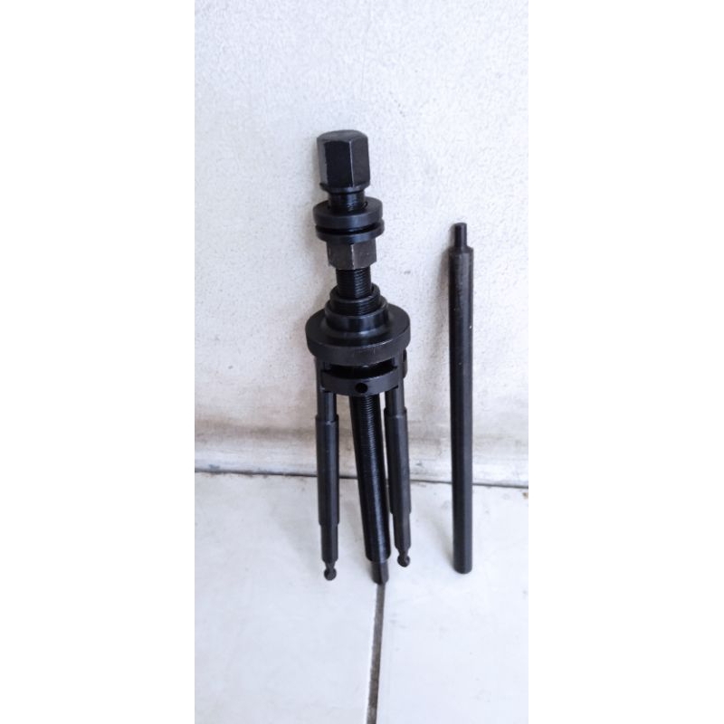 tracker traker pembuka bearing laher roda belakang vespa