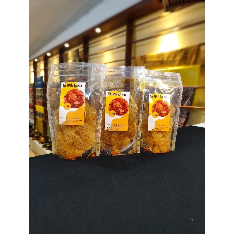 

Oleh - Oleh Khas Banyuwangi/Camilan/Kripik Kaca
