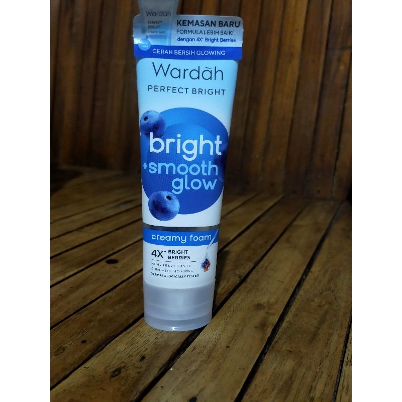 LIGHTING CREAMY FOAM WARDAH