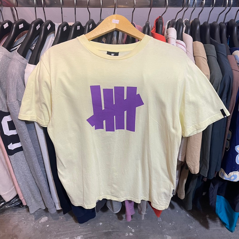 Tshirt Kaos Undefeated Preloved Original