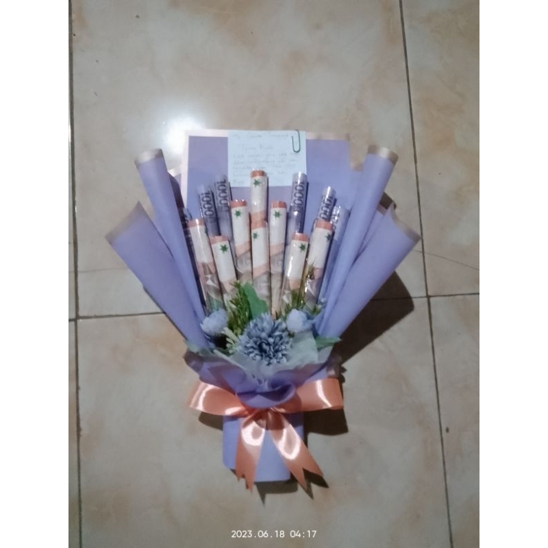 Buket uang kosong BENTUK ROLL, Buket wisuda, Buket Hadiah ulang tahun