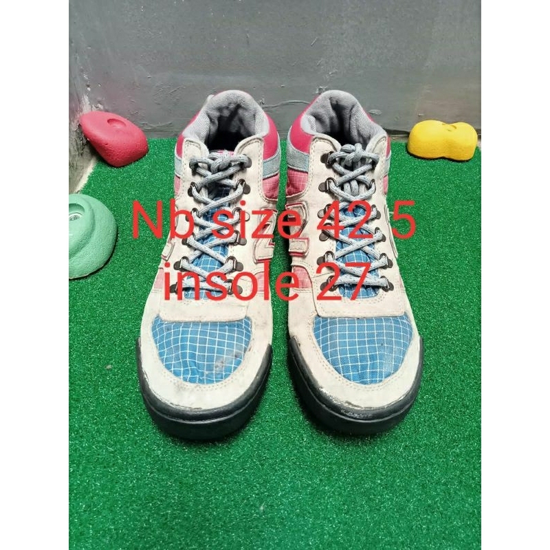 sepatu outdoor NB