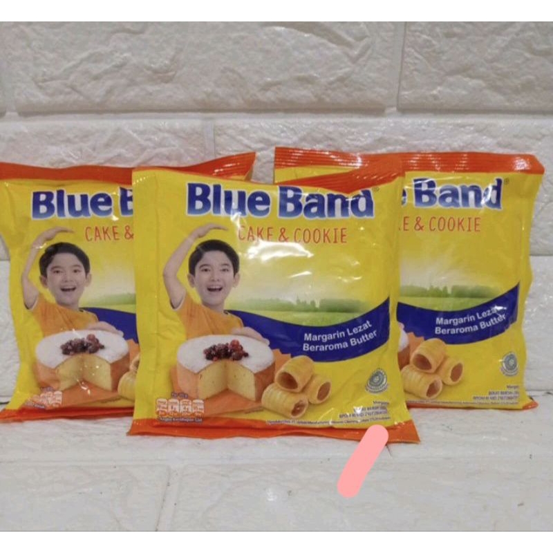 

MARGARINE BLUE BAND CAKU &COOKIE 200GRAM