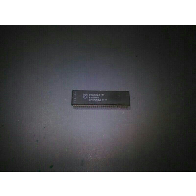 ic TDA8841