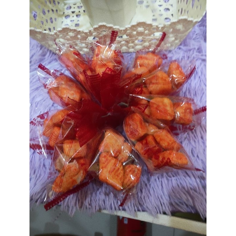 

Kerupuk Tahu Pedas 1 ikat isi 10 bungkus